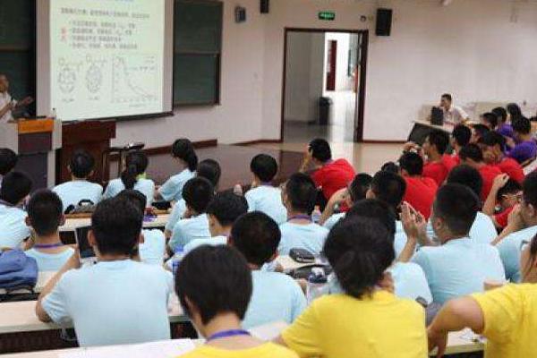 艺考生刚考入大学需要注意哪些事项？做好这五点你会有个光明未来