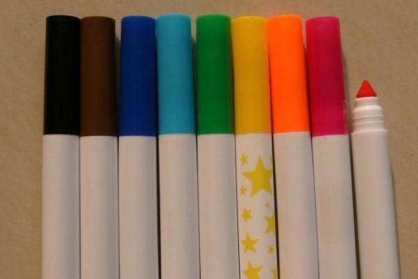 水彩笔用什么能洗掉
