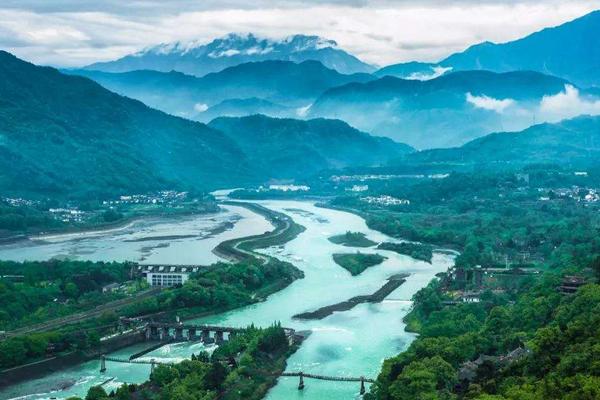 都江堰水利工程的修建年代是