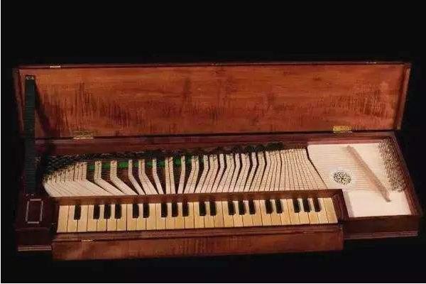 古钢琴是哪个时期的