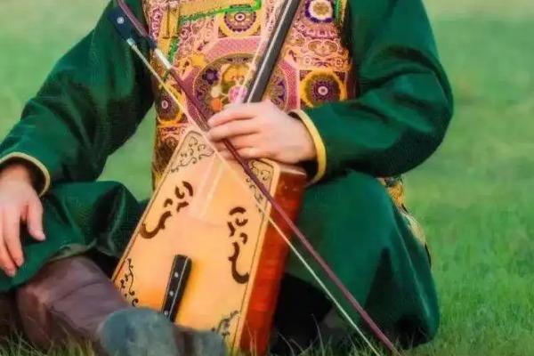 蒙古族特有的乐器有哪些