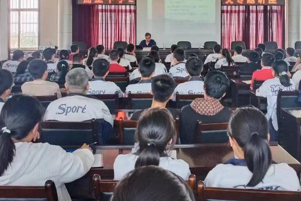自学普通话的注意事项，首先要注意正确的发音方式