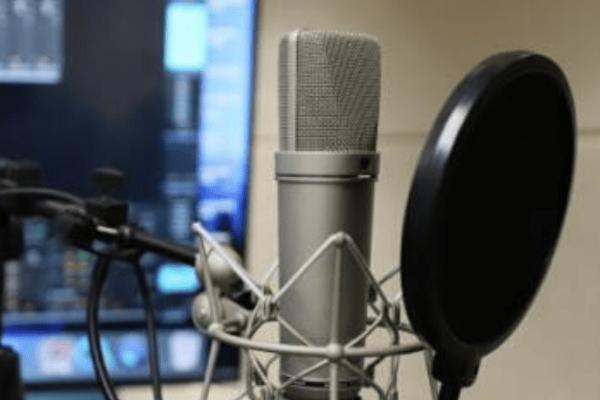 怎么配音电影解说才有感情，首先先了解内容