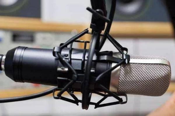播音主持停连如何划分，可根据内容进行停顿和连接