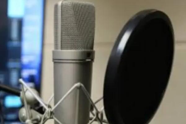 新手小白配音时常见的问题，常表现为识稿能力慢、音量小等