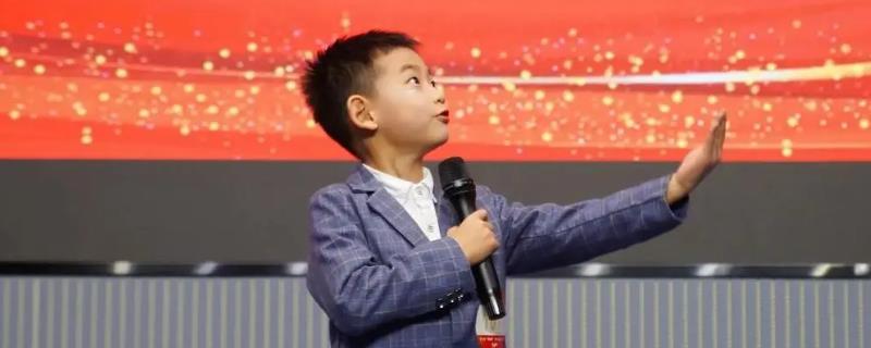 如何挑选适合朗诵的文章,根据自己的嗓音、情绪状态选择对应类型