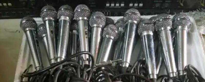 怎么发出气泡音，清晨放松胸部后再练习
