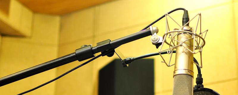 如何判断变声期,其咽喉部会逐渐水肿充血