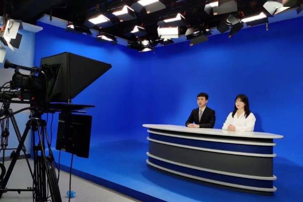 没上学能做播音主持吗，没上学的人同样可以学习播音主持