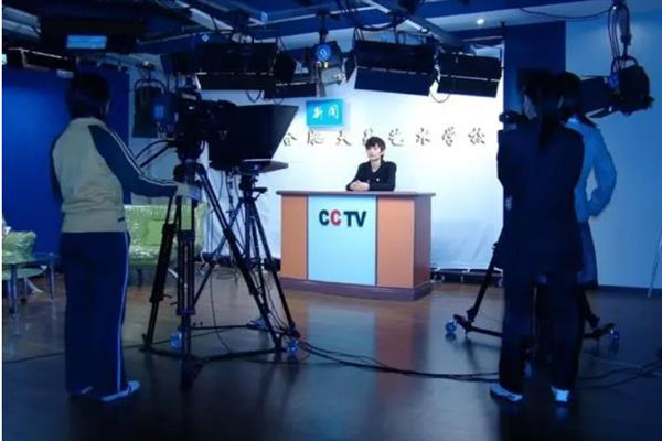 播音主持专业怎样训练普通话，得先了解每个字的发音