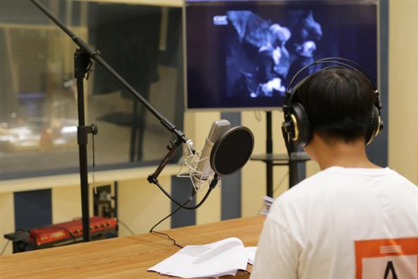给派大星配音的方法，发声的口腔位置要前移