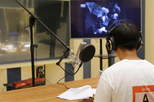 助眠配音的收入，收入是根据订阅人数而定的