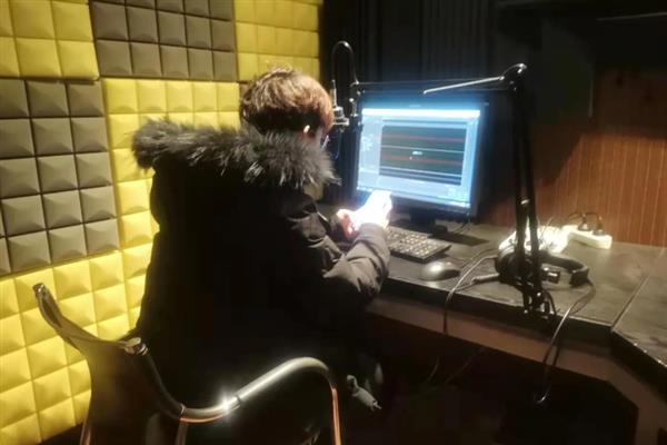 进配音工作室面试需要准备什么东西，即兴发挥、朗读文章等方面要备足功课