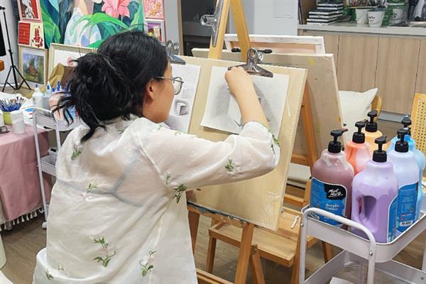 画画能不能直接学素描，新手从素描入手可提升造型能力和光影塑造能力