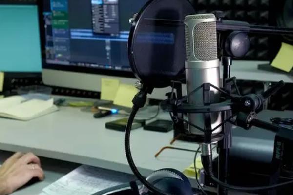 配音演员能不能为广播剧配音，通过试音便可获得配音剧本