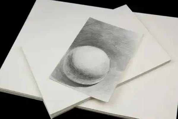 初学者能用A4纸画素描画吗，A4纸可以用来画画