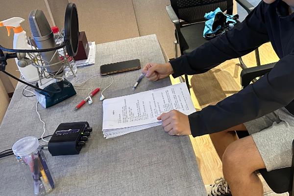 让声音变明亮的方法，使用各种共鸣方式能增强声音的质感