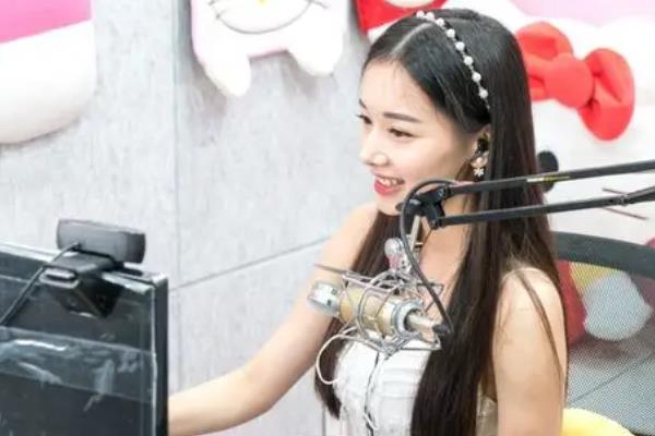 声音主播是不是一定要会唱歌，连载朗读有声书、向配音类剧情发展也可以