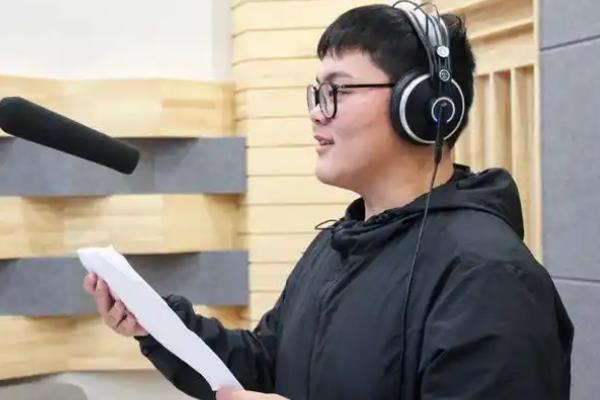 广播剧怎么配音，都是通过网配进行在线的配音