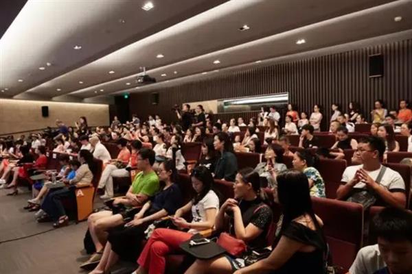 嘉宾不配合的情况节目主持人如何处理，需保持良好的沟通