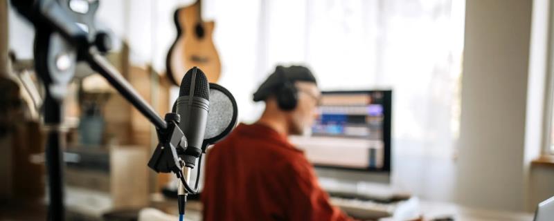 如何才能让声音变得魅惑，尾音尽量上扬