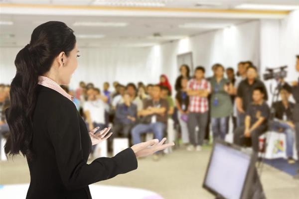 好的演讲具有哪些特点，一定要调动好情绪