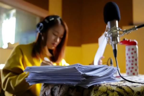 女生声音好听可以做什么，配音、闲聊付费、电台主播均可考虑
