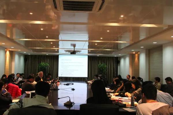 如何才能掌握与他人交流的技巧，从认真倾听对方说话开始