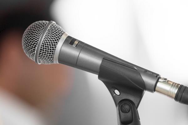 旁白配音的技巧，根据故事的世界观确定声音基调