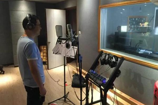 配音演员要给角色赋予声音特色吗，需要给角色赋予声音特色