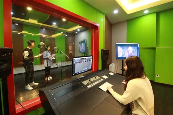 配音演员要给角色赋予声音特色吗，需要给角色赋予声音特色