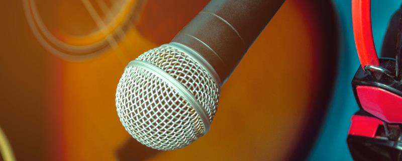 配音时配出凶狠感的方法，可放松状态沉下声音并增强发音气势