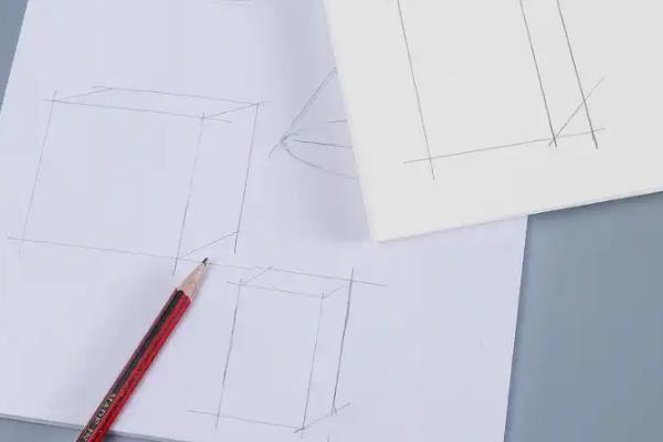 新手怎么挑选素描纸，可根据颜色、厚度和大小来选择