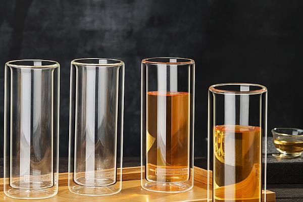 产品如何进行精修，首先要保证产品的体积和立体感