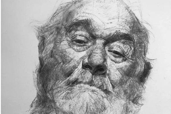 画素描头像的方法，画出轮廓确定五官后再完善细节