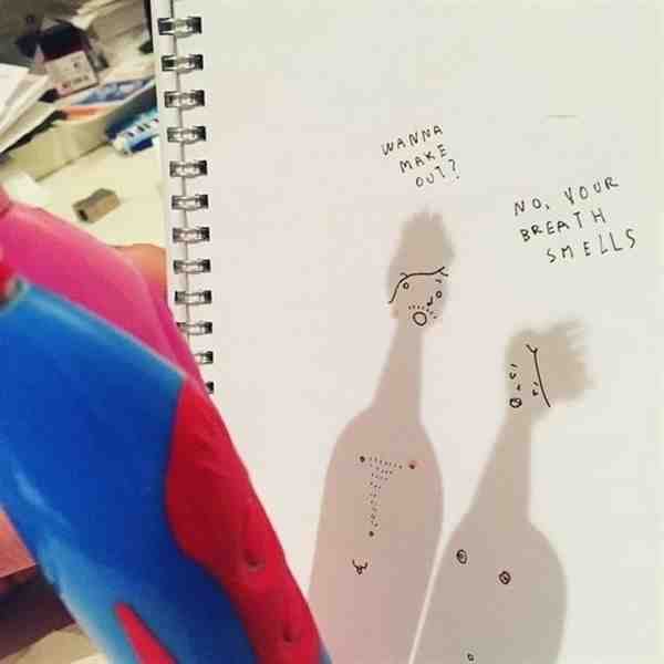 物品投影与手绘插画创意结合图片