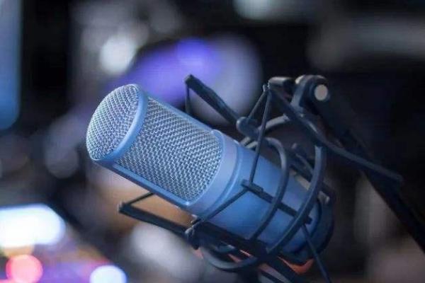 学配音播音有什么赚钱的工作，可以做主播、有声书兼职等工作