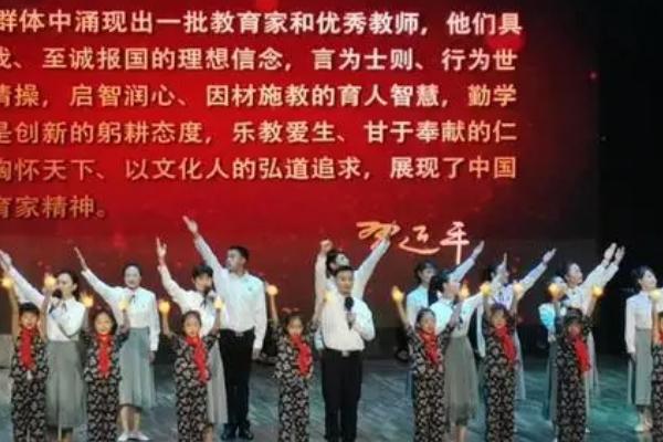朗诵作品如何获得高分，朗诵前要充分理解稿件内容