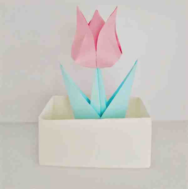 幼儿园手工创意作品 幼儿园大班郁金香折纸手工教案