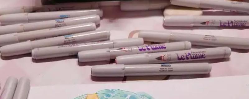 马克笔干了不出水怎么解决，油性马克笔可填充有色墨水