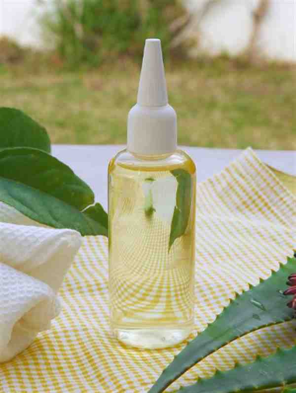 自己做驱蚊水怎么做（家庭自制版教程）