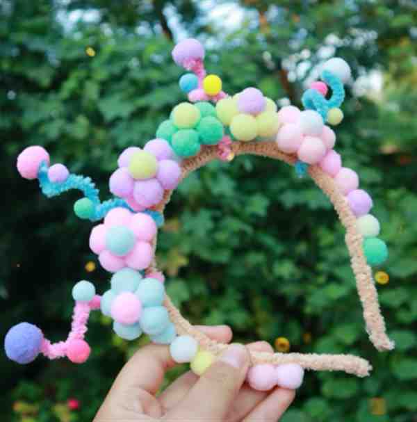 扭扭棒简易手工毛毛球作品图片8张