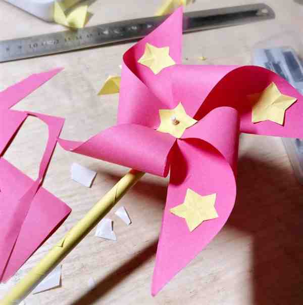 自制可以转的风车详细步骤图大全