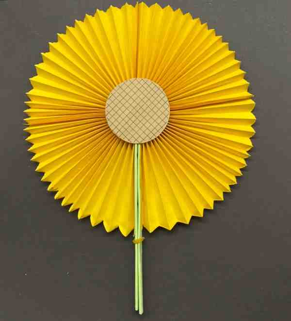 少儿手工制作大全(向日葵扇子)