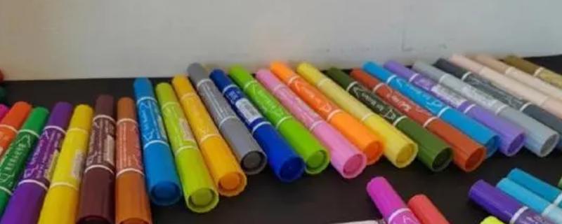 油性彩笔和水性彩笔有什么区别,材质、色彩饱和度、对纸张的要求均不同