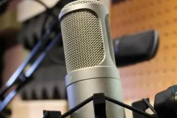 学配音的人唱歌是否都好听，要掌握的技巧不同、但嗓音条件好属于加分项