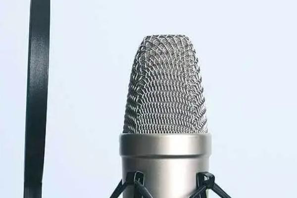 怎样配音才能让情绪更加饱满，需将自己的气息来合理的进行运用