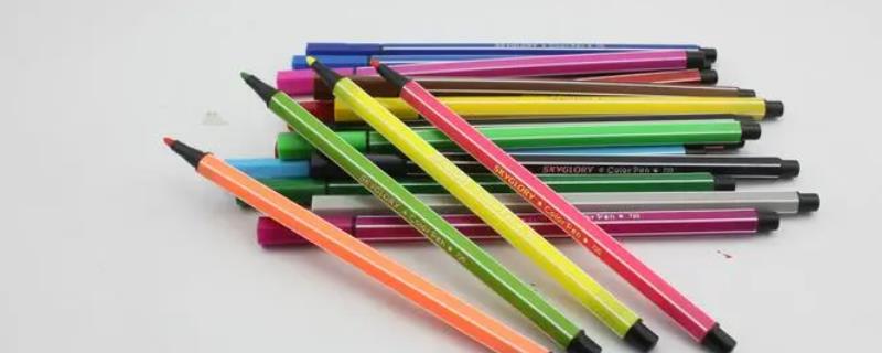 水彩笔可以用什么擦，衣服上的可以用洗洁精干搓