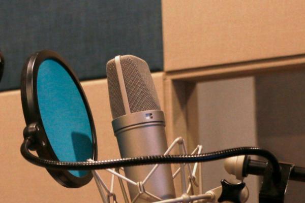 怎么做声音博主，首先需要好的音色和声音技巧