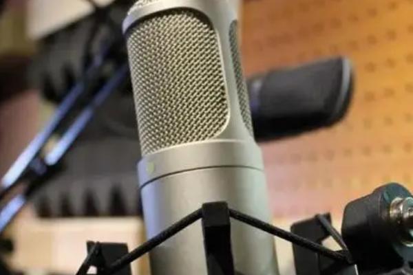 配音时如何利用想象力，可通过一个背景来想象出整体的内容